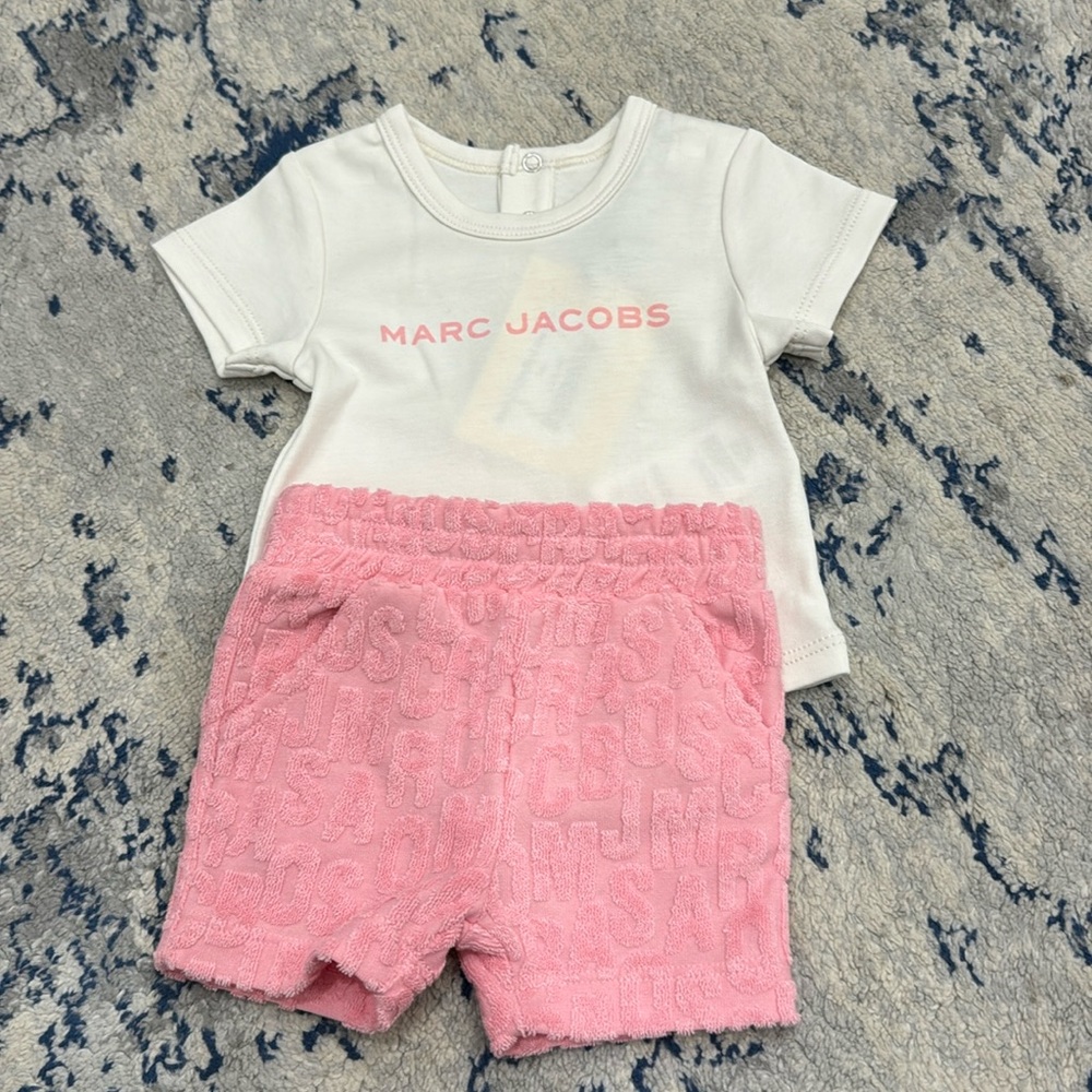 Marc Jacobs baby set